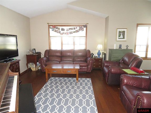 4th image of 129 Uriah Ct