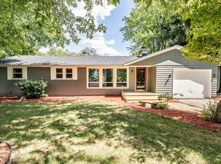 7308 Riverton Dr, Fort Wayne, IN 46825