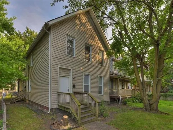 4111 Whitman Ave, Cleveland, OH 44113