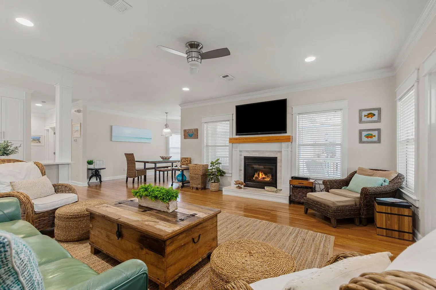 4 bed, 3.0 bath, 2873 sqft, $10,263 — Photo 3