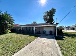 1922 NE 14th St, Cape Coral, FL 33909