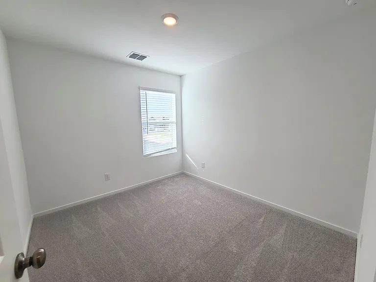 919 Blue Heron Dr — Photo 15