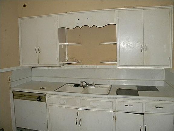 4th image of 1138 Biltmore St