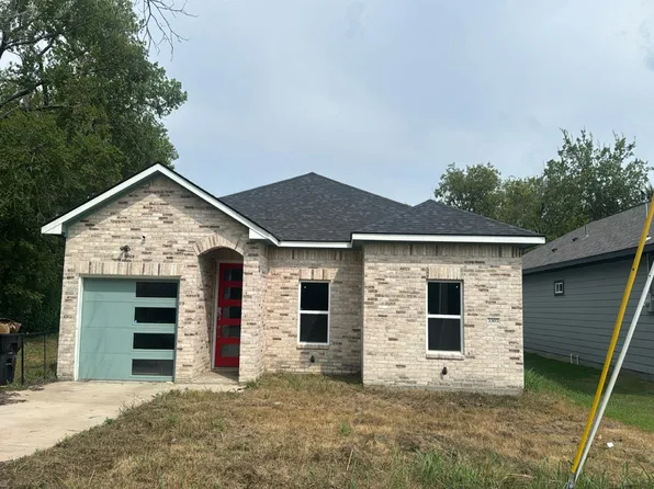 3303 Langford St, Greenville, TX 75401