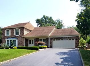 17 Homestead Cir, Marlboro, NJ 07746