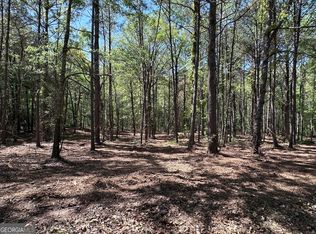 4 E Angela Dr, Lagrange, GA 30240