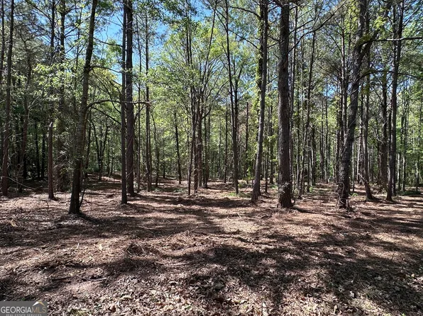 4 E Angela Dr, Lagrange, GA 30240