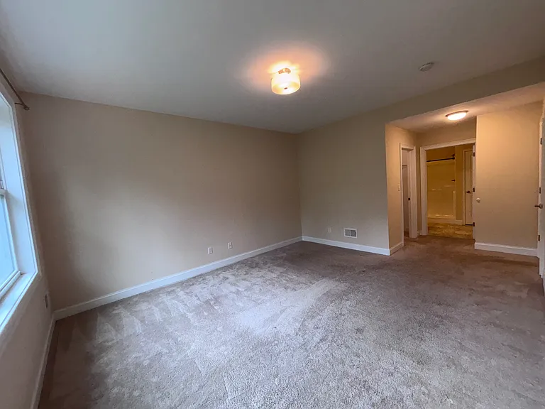 616 Lois Ln #616 — Photo 18