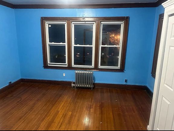 5th image of 11 Western Pkwy Floor 2