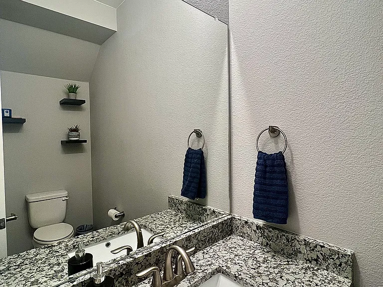 7940 Osage St — Photo 15