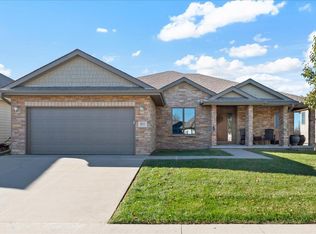 5010 Wagons Way Rd, Council Bluffs, IA 51501