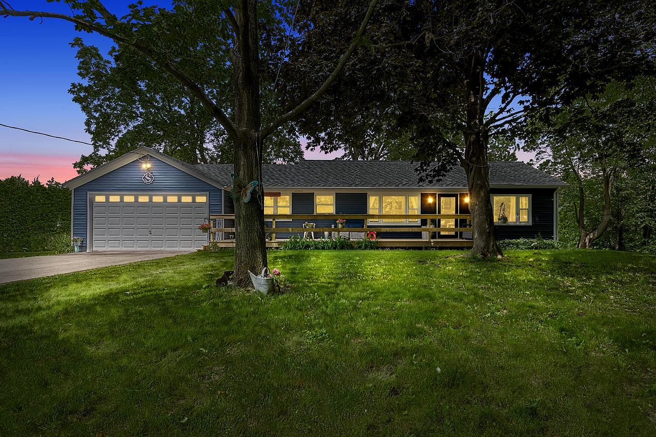 460 Arthur Rd, Slinger, WI 53086 Zillow