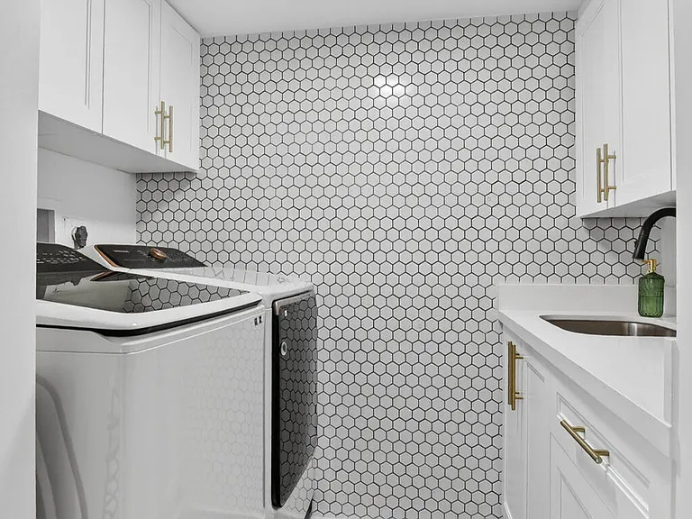 7233 Promenade Dr #101 — Photo 49