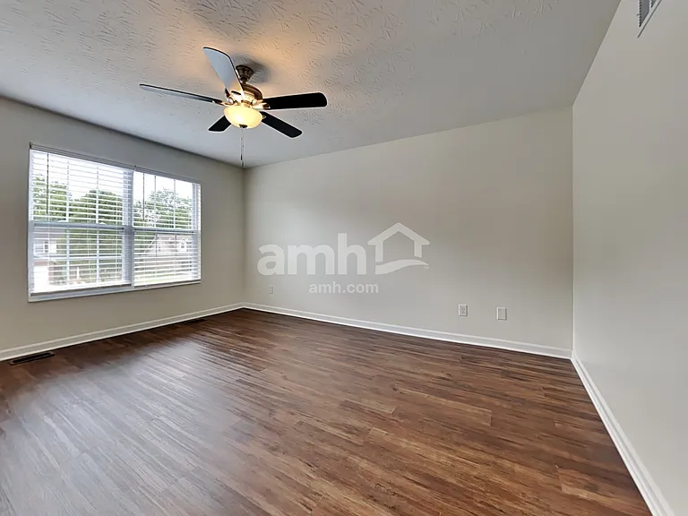 3260 Blue Springs Dr — Photo 9