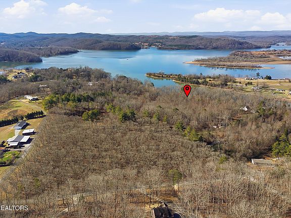 4th image of 128 Hart Orchard Rd