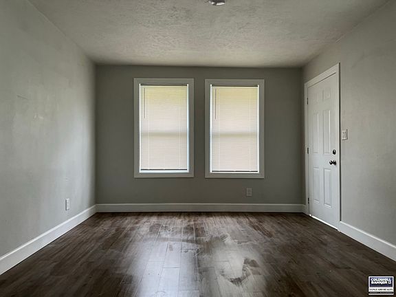 3rd image of 2052 W 14th St