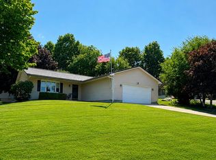 112 Wedgewood Dr, Charlotte, MI 48813