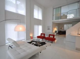 900 4th St APT 1, Miami Beach, FL 33139