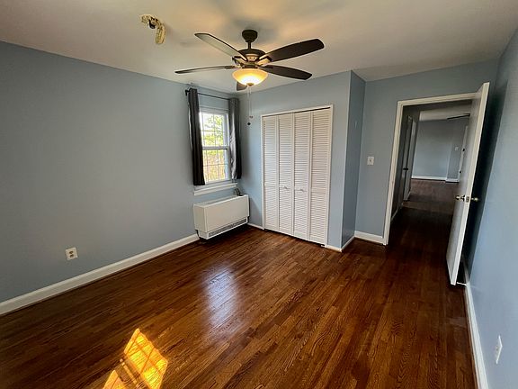4th image of 2055 N Woodstock St APT 304