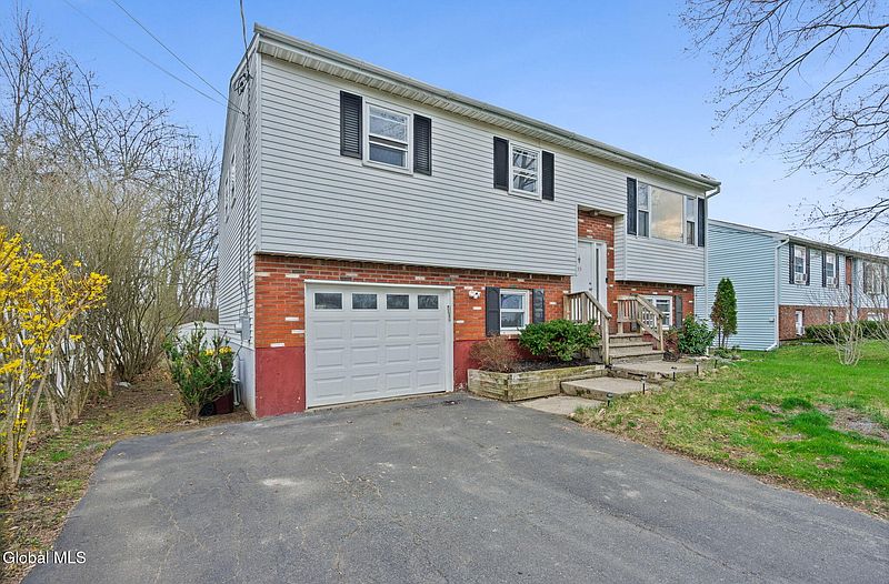 2nd image of 35 Start Avenue