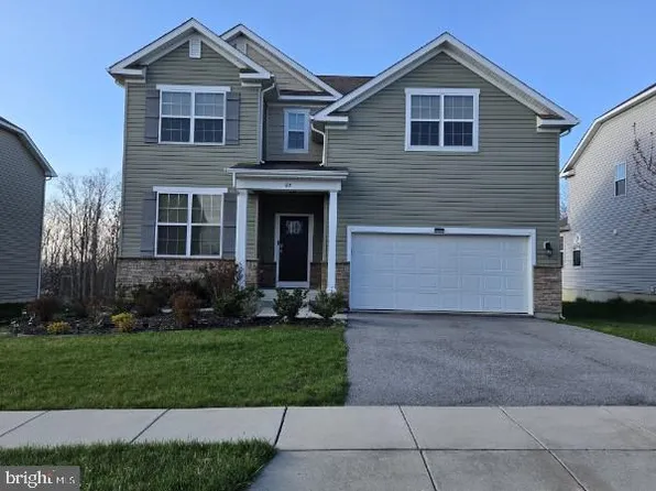 80 Tucker Dr, Downingtown, PA 19335