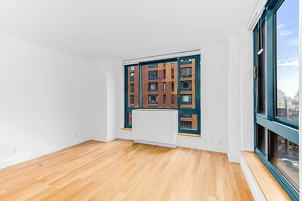 Sold by Compass | media 10