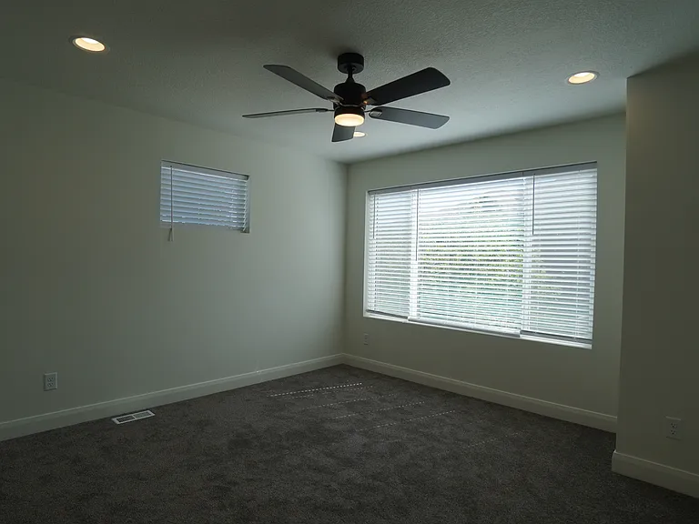 2925 S Highway 89 #15 — Photo 14
