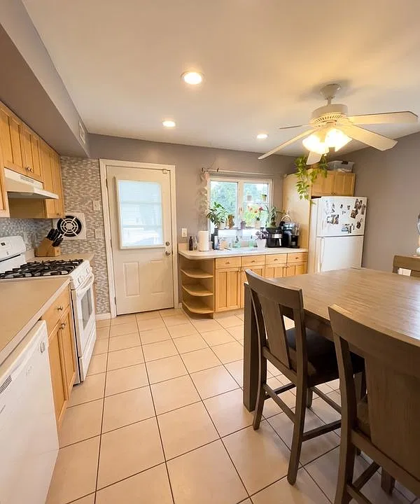 146 Cabota Ave