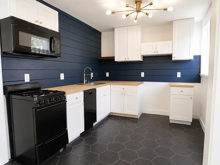 2157 Gale Ave #A — Photo 3