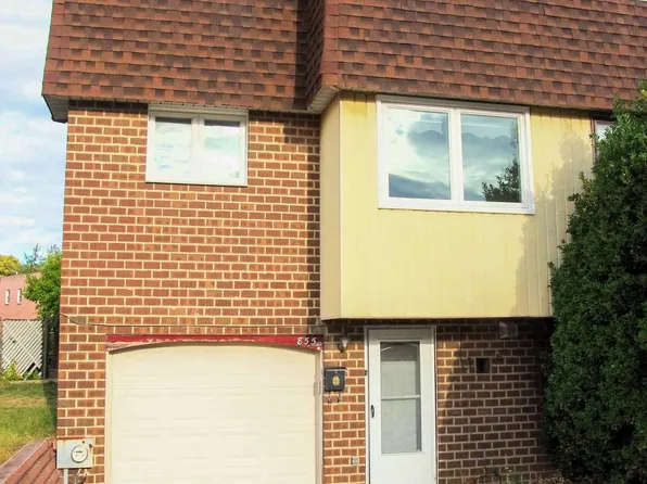 855 Hendrix St, Philadelphia, PA 19116