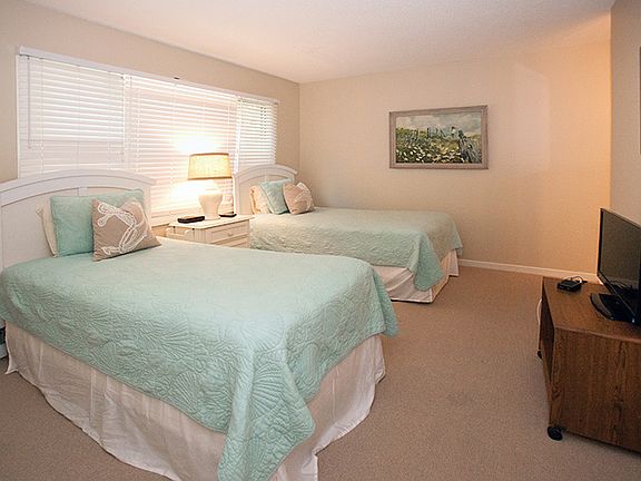 4th image of 1381 Dunlin Ct