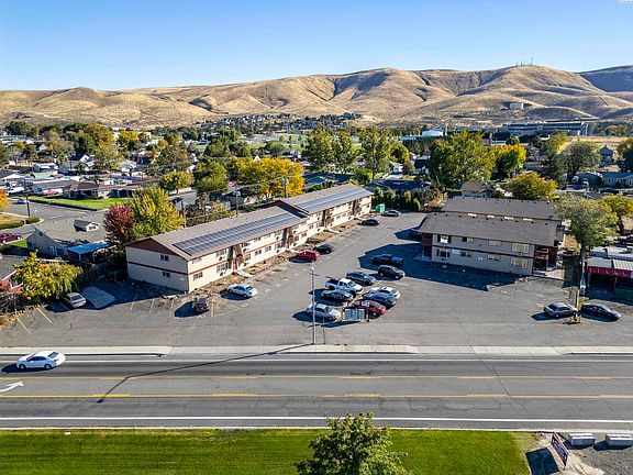 2nd image of 1855 Wine Country Rd