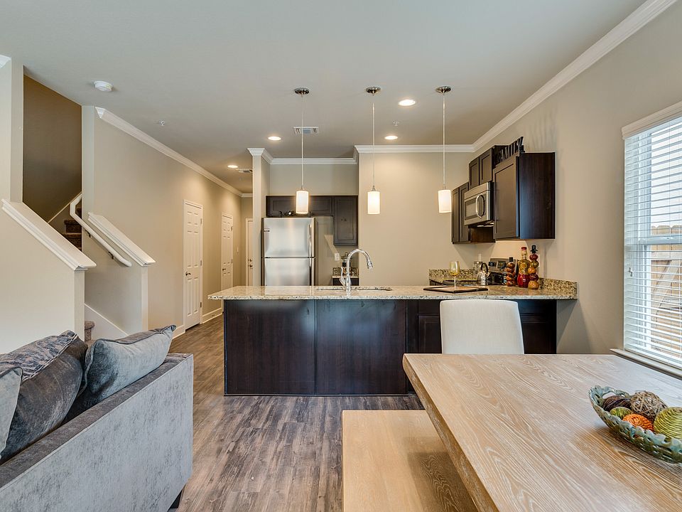 Belcara Luxury Townhomes Kitchen