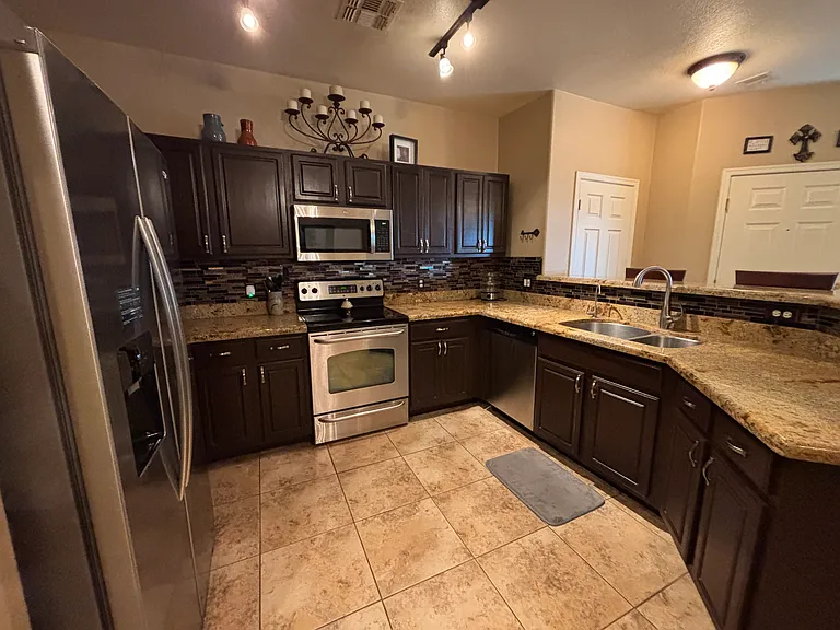 1702 E Bell Rd — Photo 4