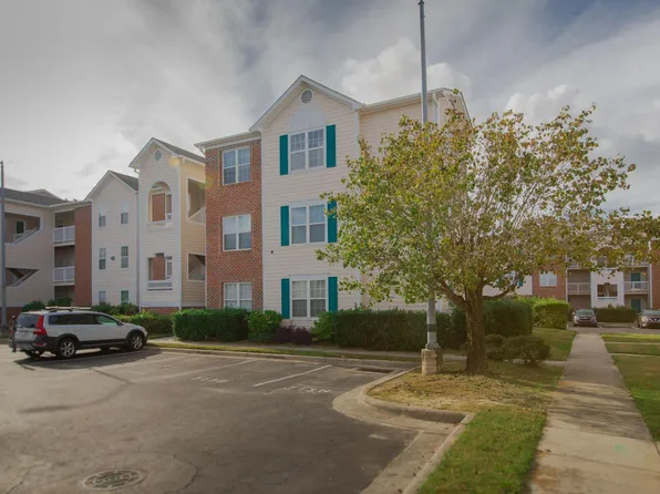 713 Clearwater Ct APT D, Wilmington, NC 28405