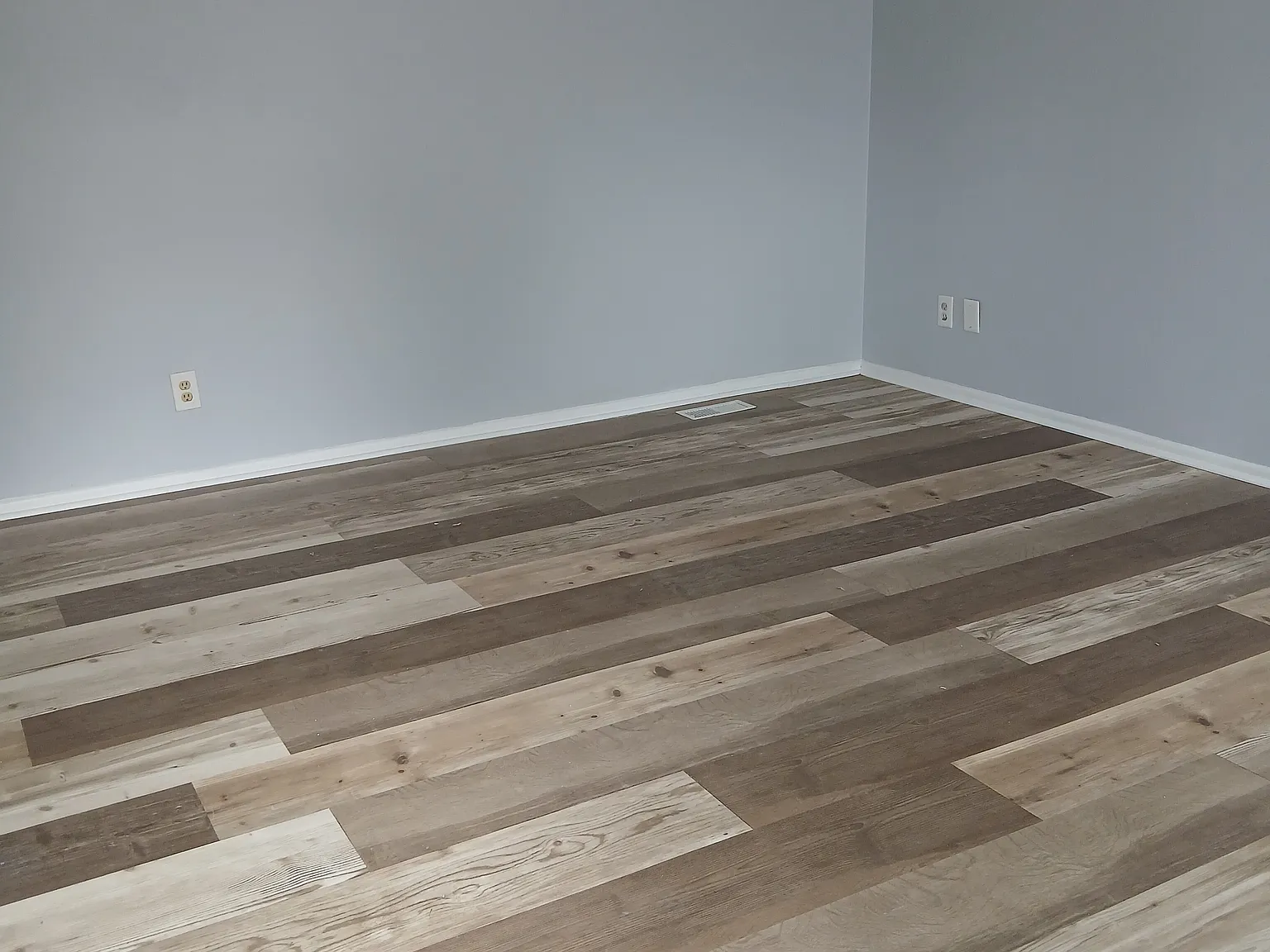 3 bed, 925 sqft, $1,450 — Photo 4