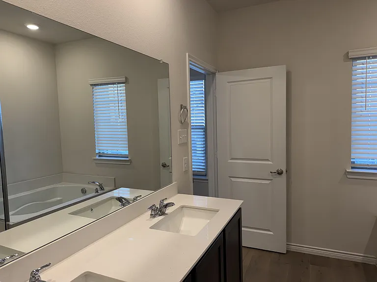 2025 Buffalo Hill Dr #1 — Photo 10