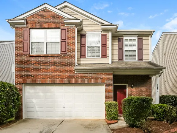 9430 Darwick St, Charlotte, NC 28216