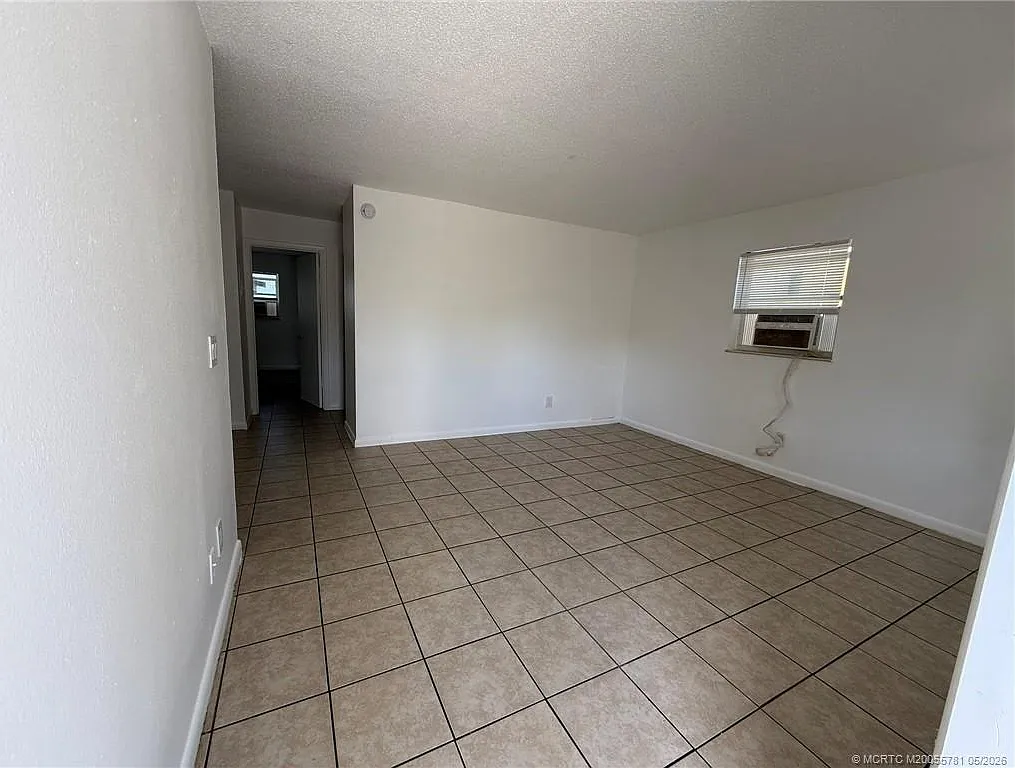 2 bed, 1.0 bath, 940 sqft, $1,500 — Photo 1