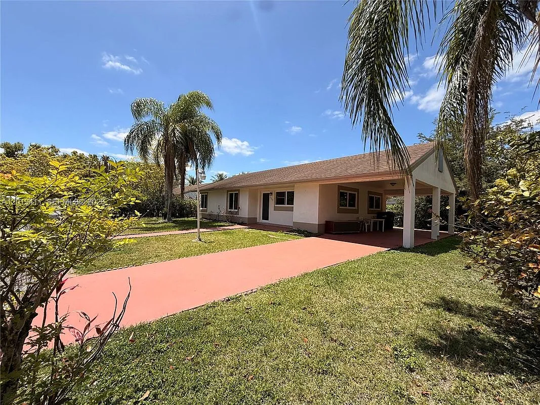 Building Photo - 35760 SW 186th Ave