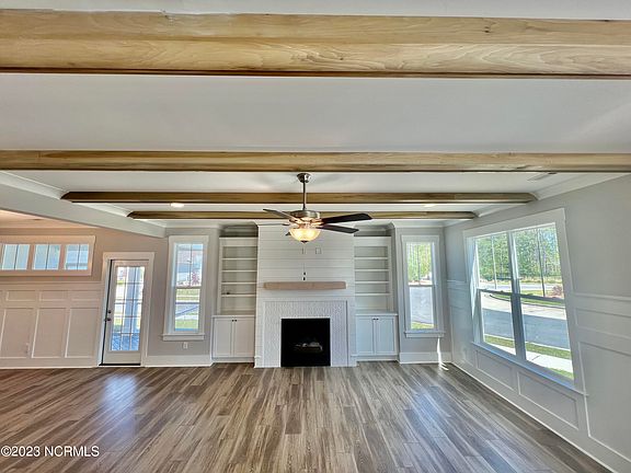 3rd image of 4073 Staffordale Drive