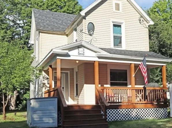 10 N 8th St, Fulton, NY 13069