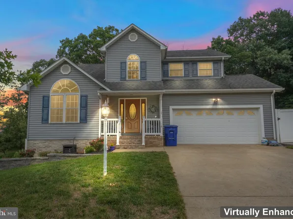 1116 Happy Ridge Dr, Front Royal, VA 22630