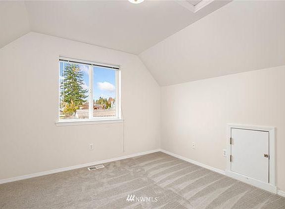 4th image of 20424 137th Ave SE