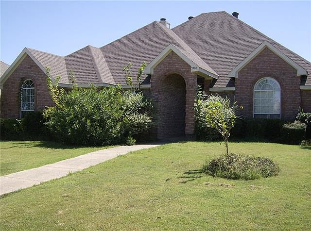 1st image of 5710 Edinburg Dr