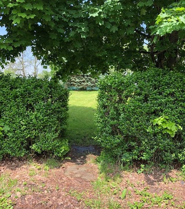 2nd image of 2331 Durkin Ave