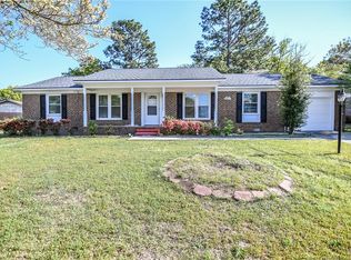 605 Emerald Dr, Fayetteville, NC 28311