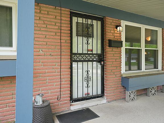 3rd image of 8129 E 36th Pl
