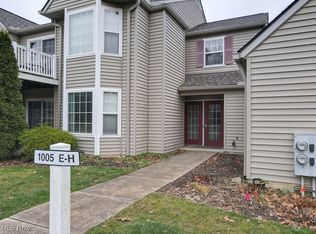 1005 Canyon View Rd APT F, Northfield, OH 44067