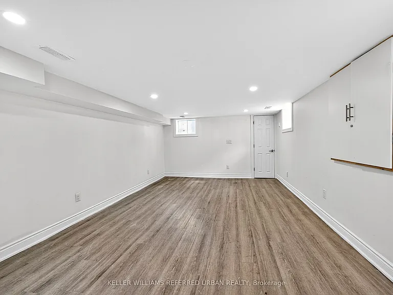 116 Branstone Rd #LOWER FRONT — Photo 3